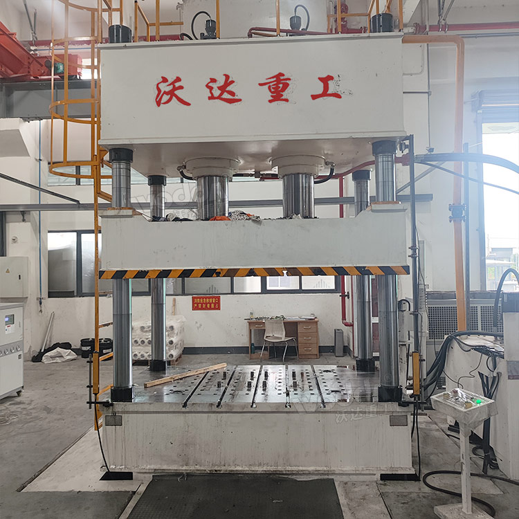 500吨四柱液压机带液压垫 500吨四柱液压机带液压垫