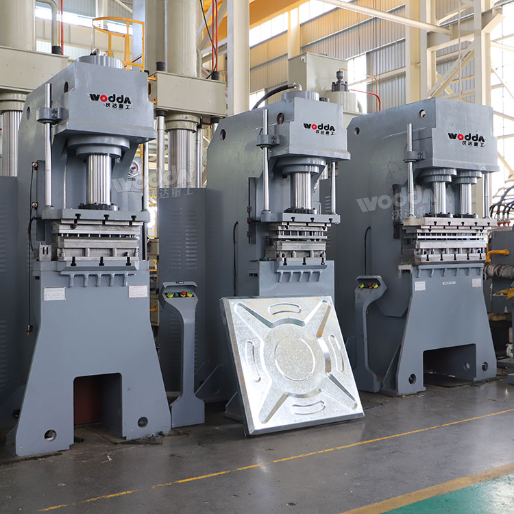 BDF水箱冲孔机 BDF水箱冲孔机