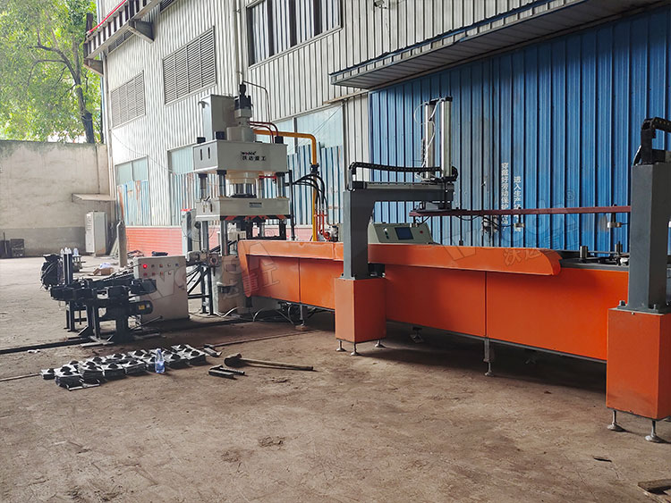 200吨锚杆托盘自动化生产线现场 200吨锚杆托盘自动化生产线现场