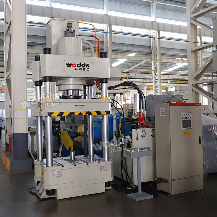 315吨伺服四柱液压机 315吨伺服四柱液压机