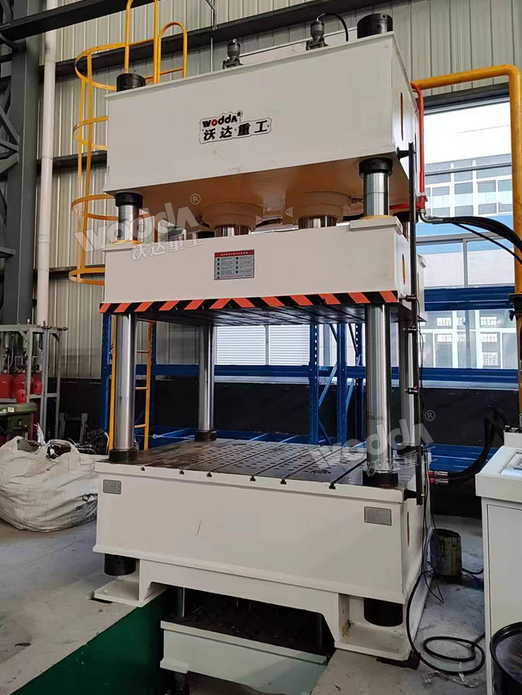 400吨三梁四柱液压机 400吨三梁四柱液压机