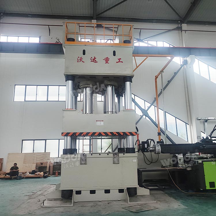 伺服2000吨四柱液压机现场调试 伺服2000吨四柱液压机现场调试