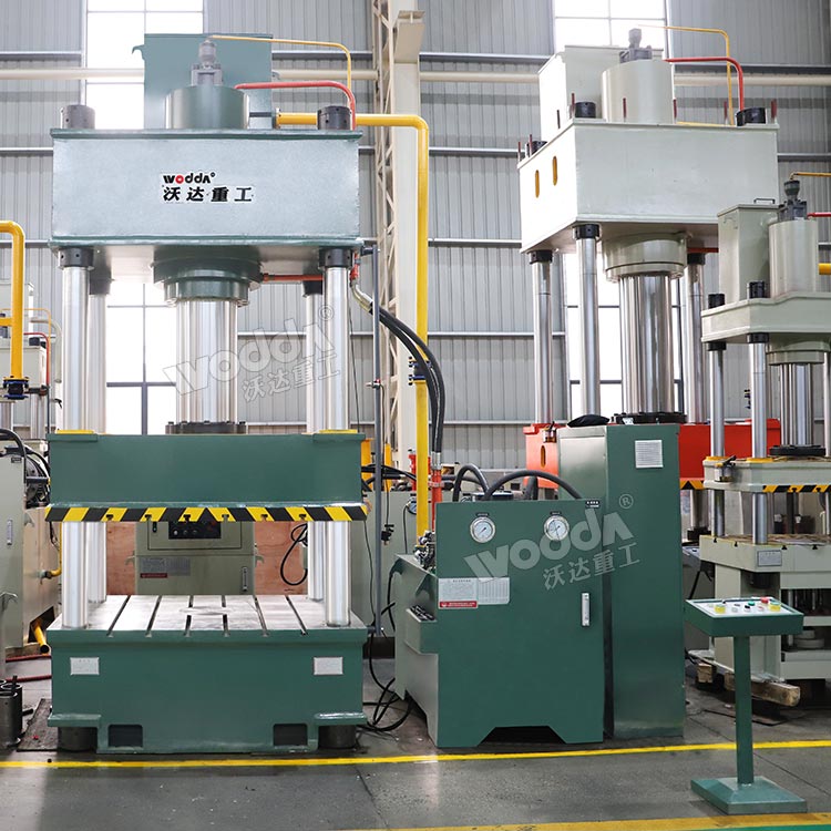 315吨四柱液压机 315吨四柱液压机