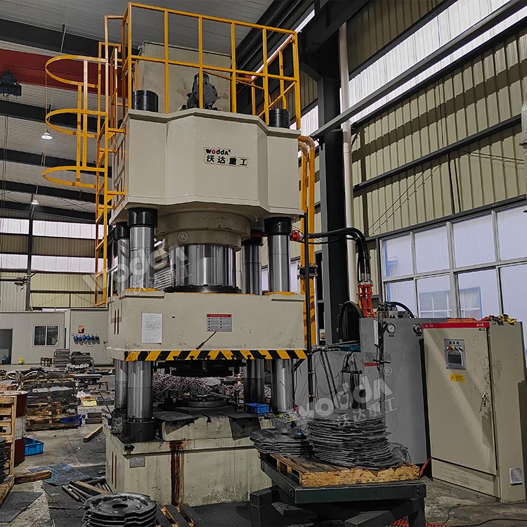 1000吨液压机 1000吨液压机