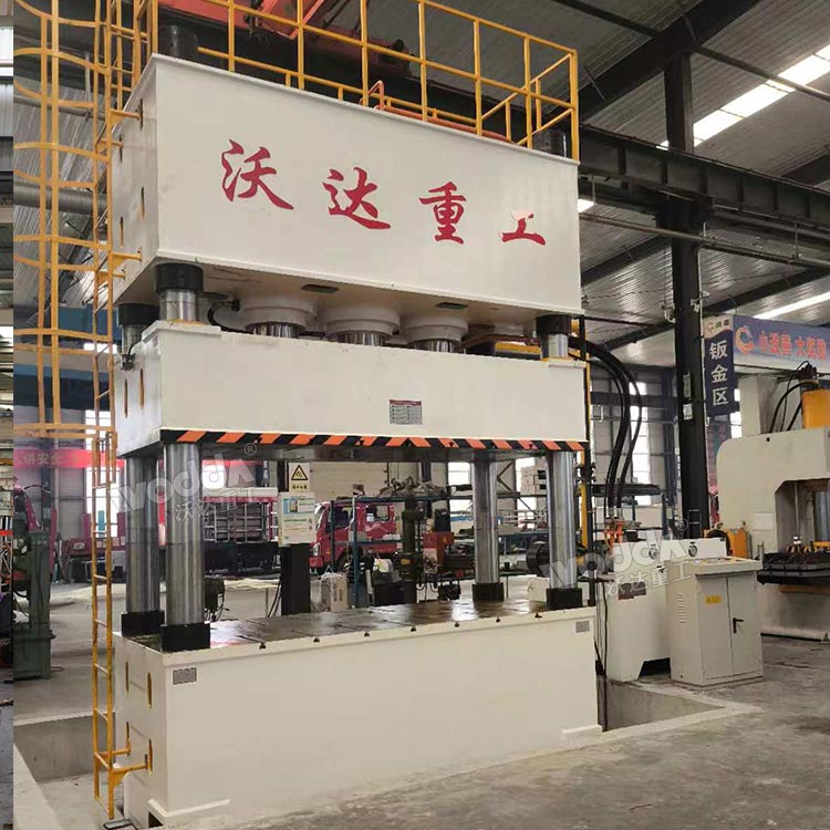 三梁四柱液压机 三梁四柱液压机