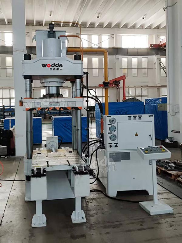 200吨液压机 200吨液压机