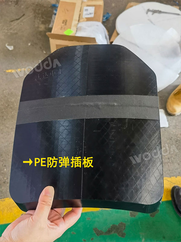 PE防弹插板成品.jpg PE防弹插板成品.jpg