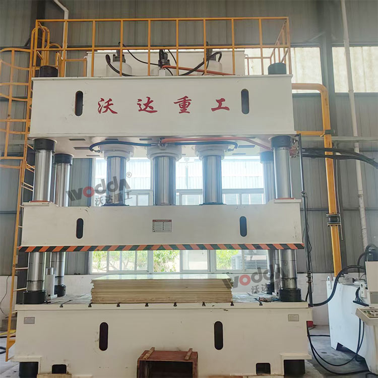 800吨四柱液压机 800吨四柱液压机