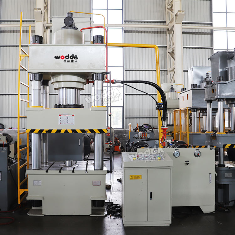 500吨四柱液压机 500吨四柱液压机