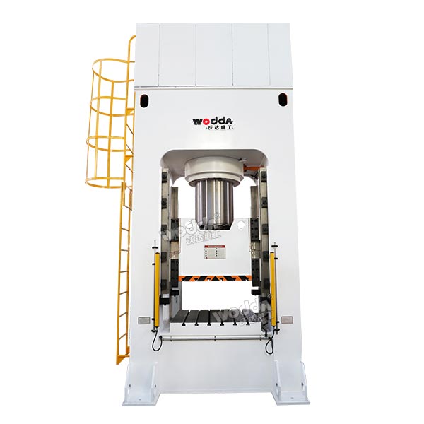 800吨框架式液压机.jpg 800吨框架式液压机.jpg