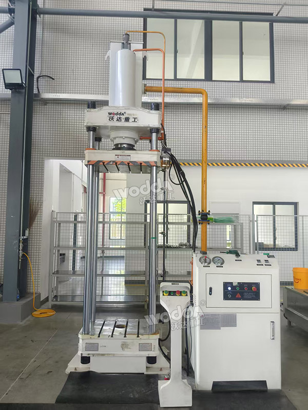 200吨液压机 200吨液压机