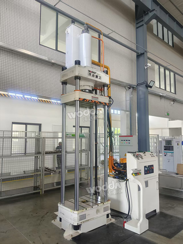 大行程200吨四柱液压机 大行程200吨四柱液压机