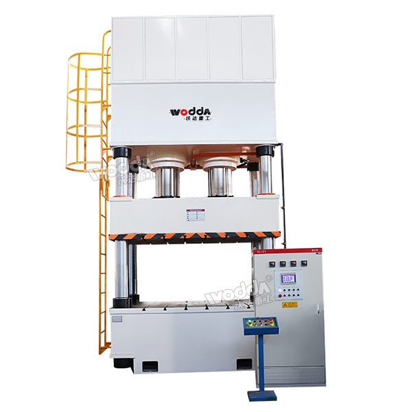 800吨三梁四柱油压机 800吨三梁四柱油压机