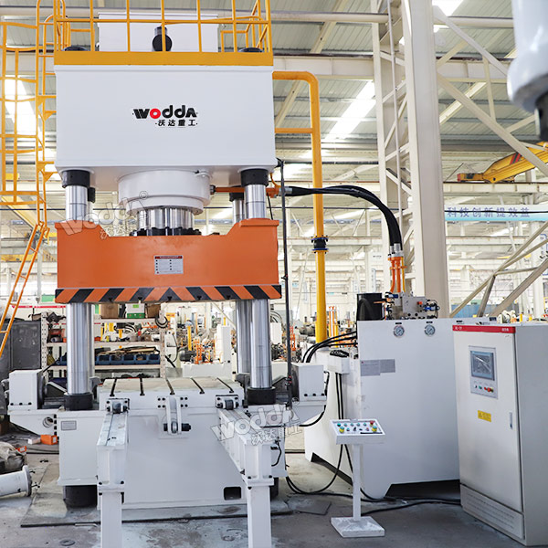 1000吨四柱液压机 1000吨四柱液压机