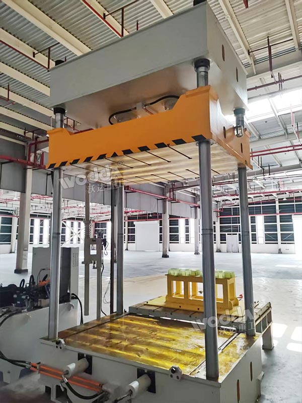 80吨移动工作台液压机调试 80吨移动工作台液压机调试