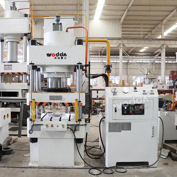 315吨液压机 315吨液压机