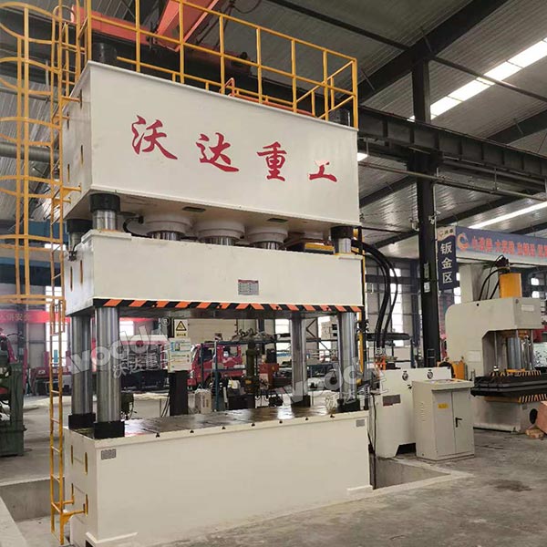 1000吨液压机 1000吨液压机