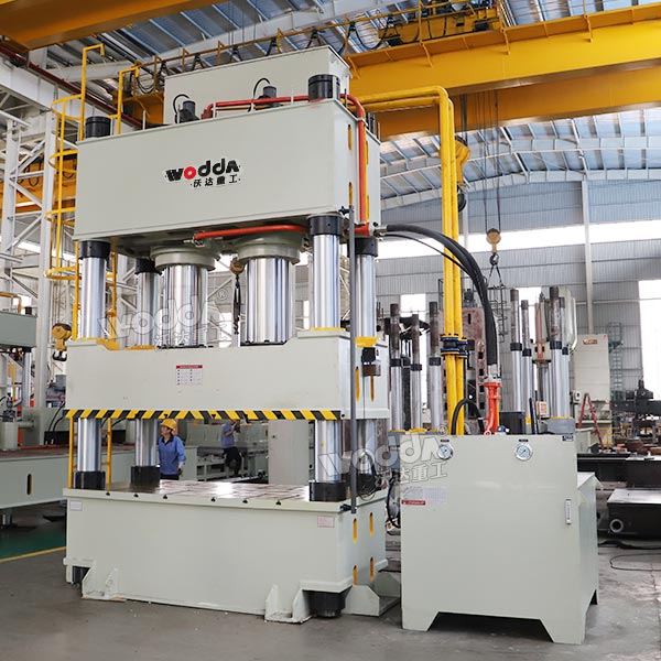 1000吨四柱液压机 1000吨四柱液压机