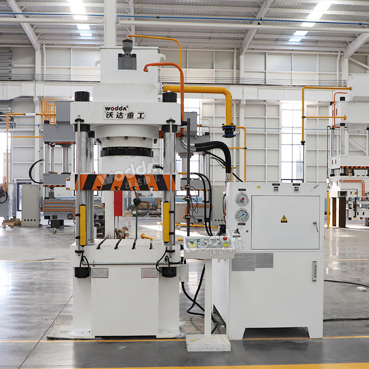 315吨四柱液压机 315吨四柱液压机