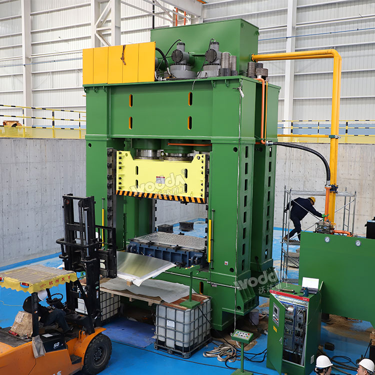 3000吨液压机试机 3000吨液压机试机