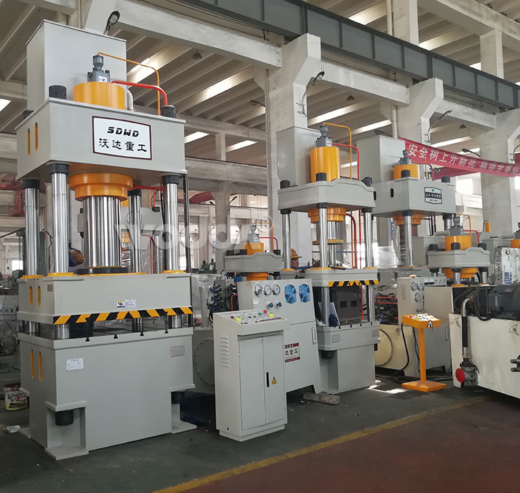 315吨四柱液压机 315吨四柱液压机