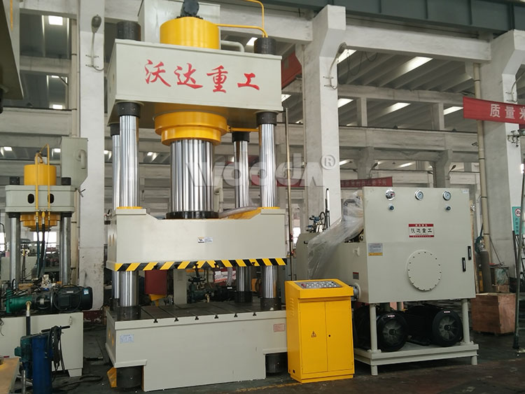 800T三梁四柱液压机 800T三梁四柱液压机