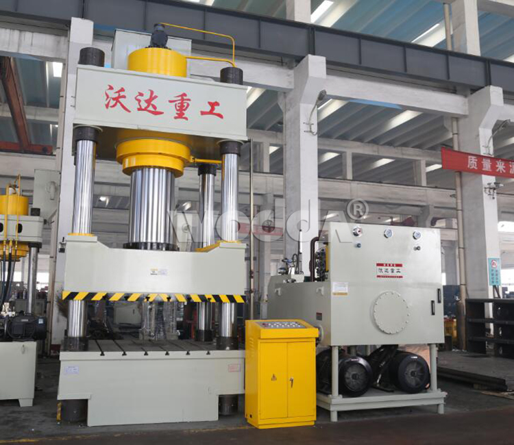 800吨四柱液压机 800吨四柱液压机