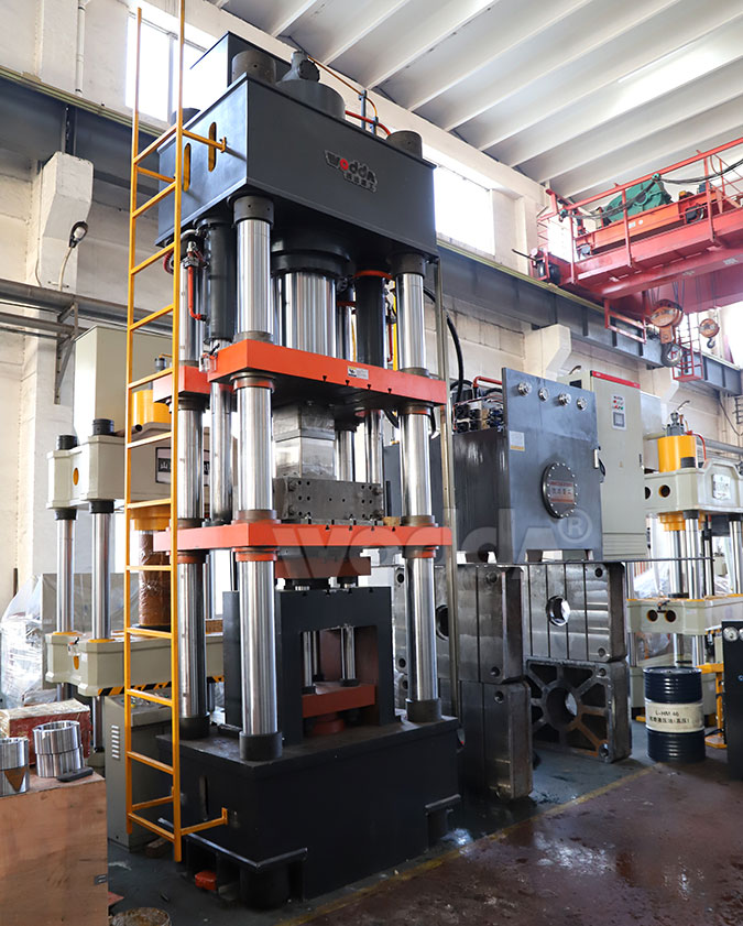 630吨四梁四柱液压机 630吨四梁四柱液压机