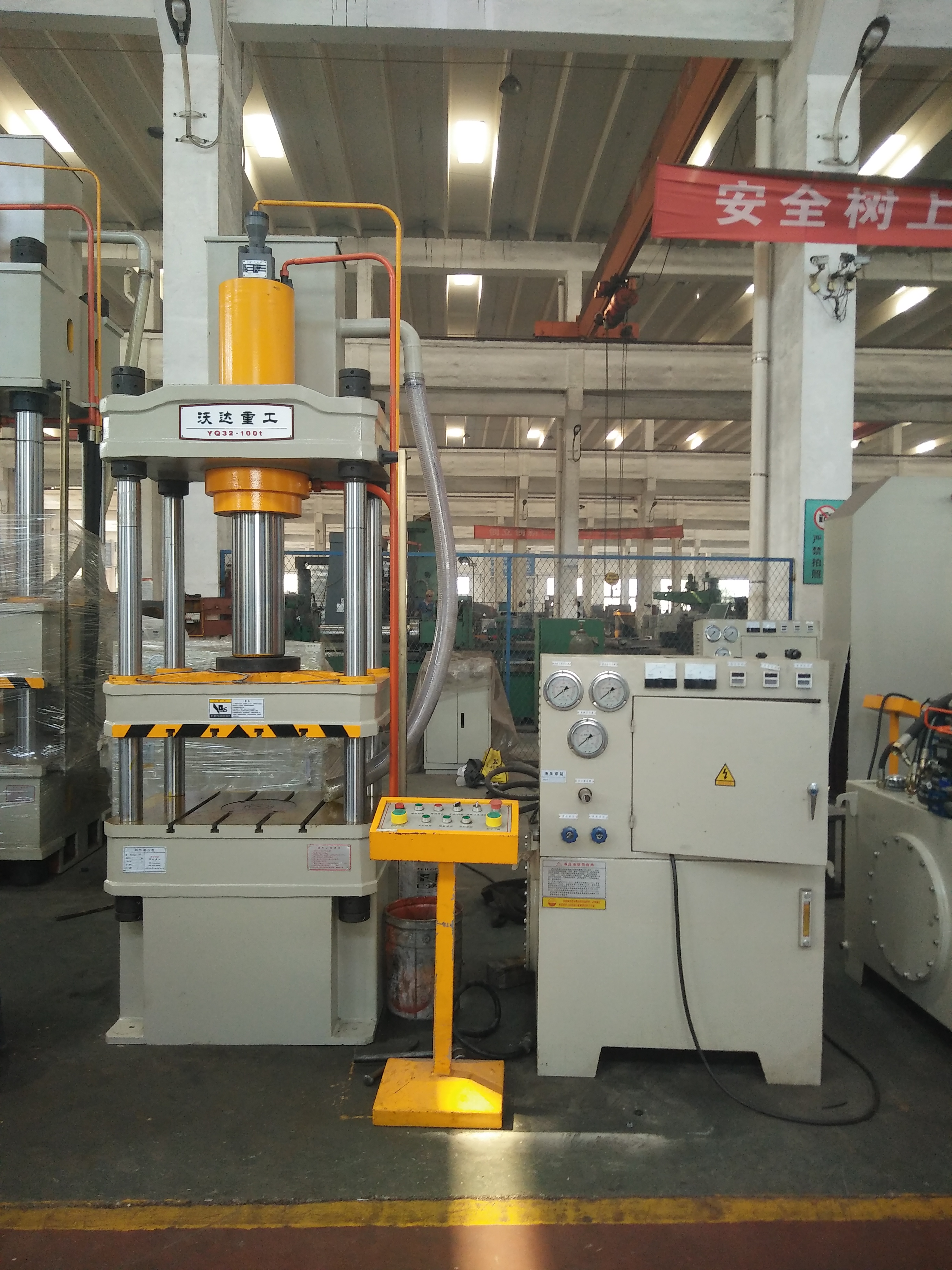 Һѹ��ʵ��ͼ