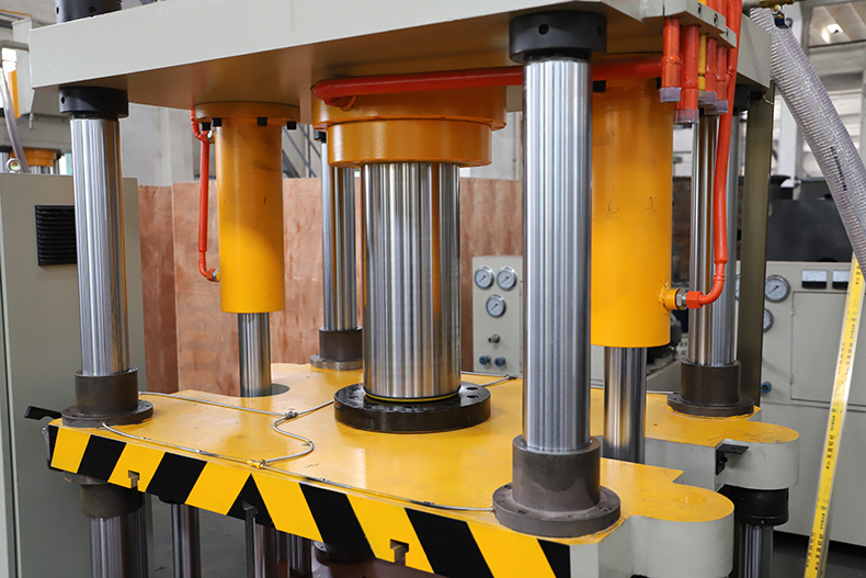 四柱三梁液压机立柱 四柱三梁液压机立柱