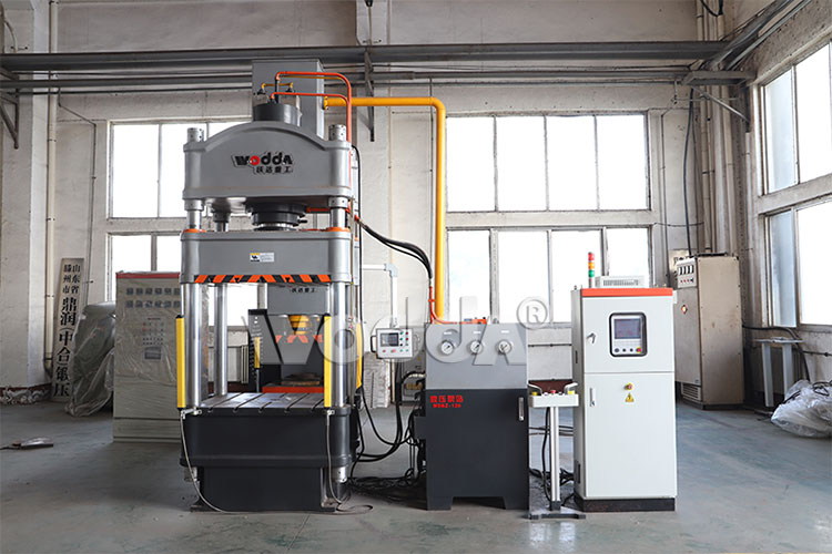 200吨三梁四柱液压机 200吨三梁四柱液压机