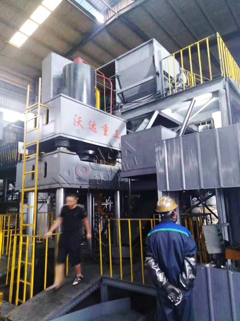 碳素石墨坩埚液压机 碳素石墨坩埚液压机